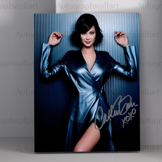 CATHERINE BELL signed autographed 8x10 photo