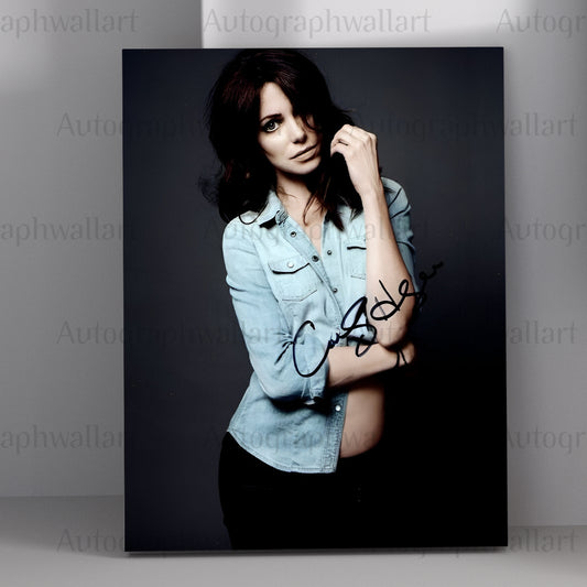 COURTNEY HENGGELER signed autographed 8x10 photo